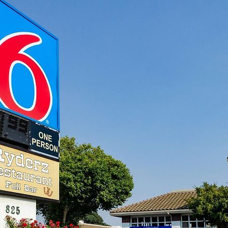 Motel 6 Oakdale, Ca Екстер'єр фото