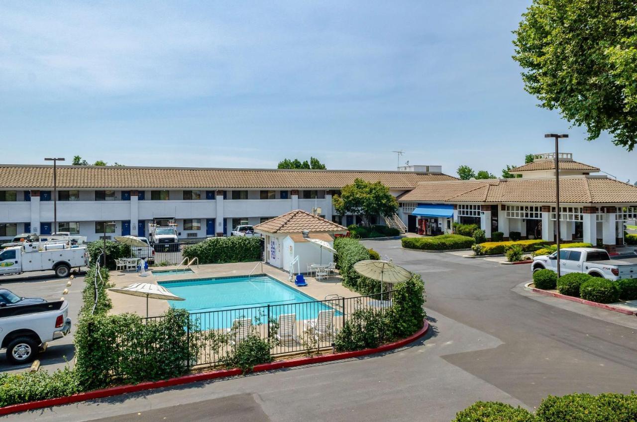 Motel 6 Oakdale, Ca Екстер'єр фото