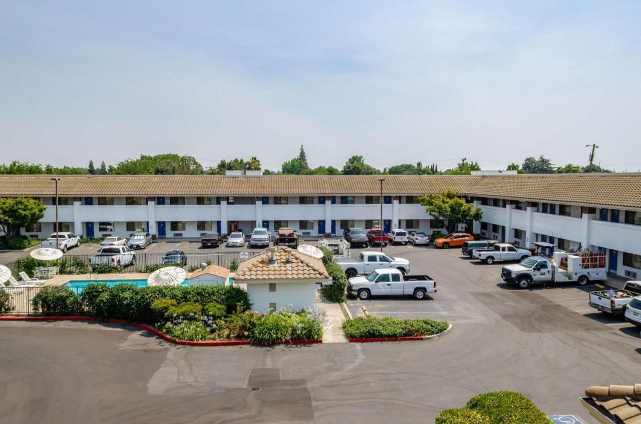 Motel 6 Oakdale, Ca Екстер'єр фото