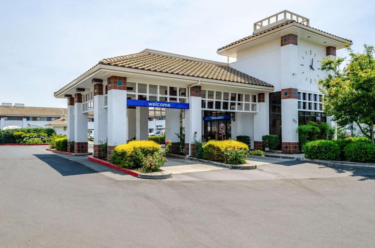 Motel 6 Oakdale, Ca Екстер'єр фото