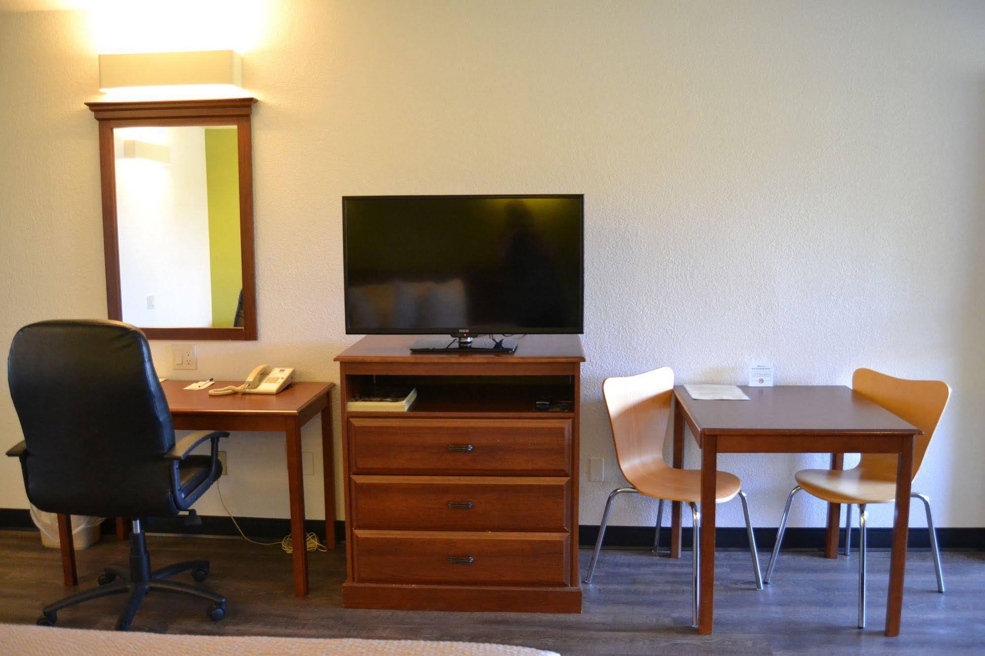 Motel 6 Oakdale, Ca Екстер'єр фото