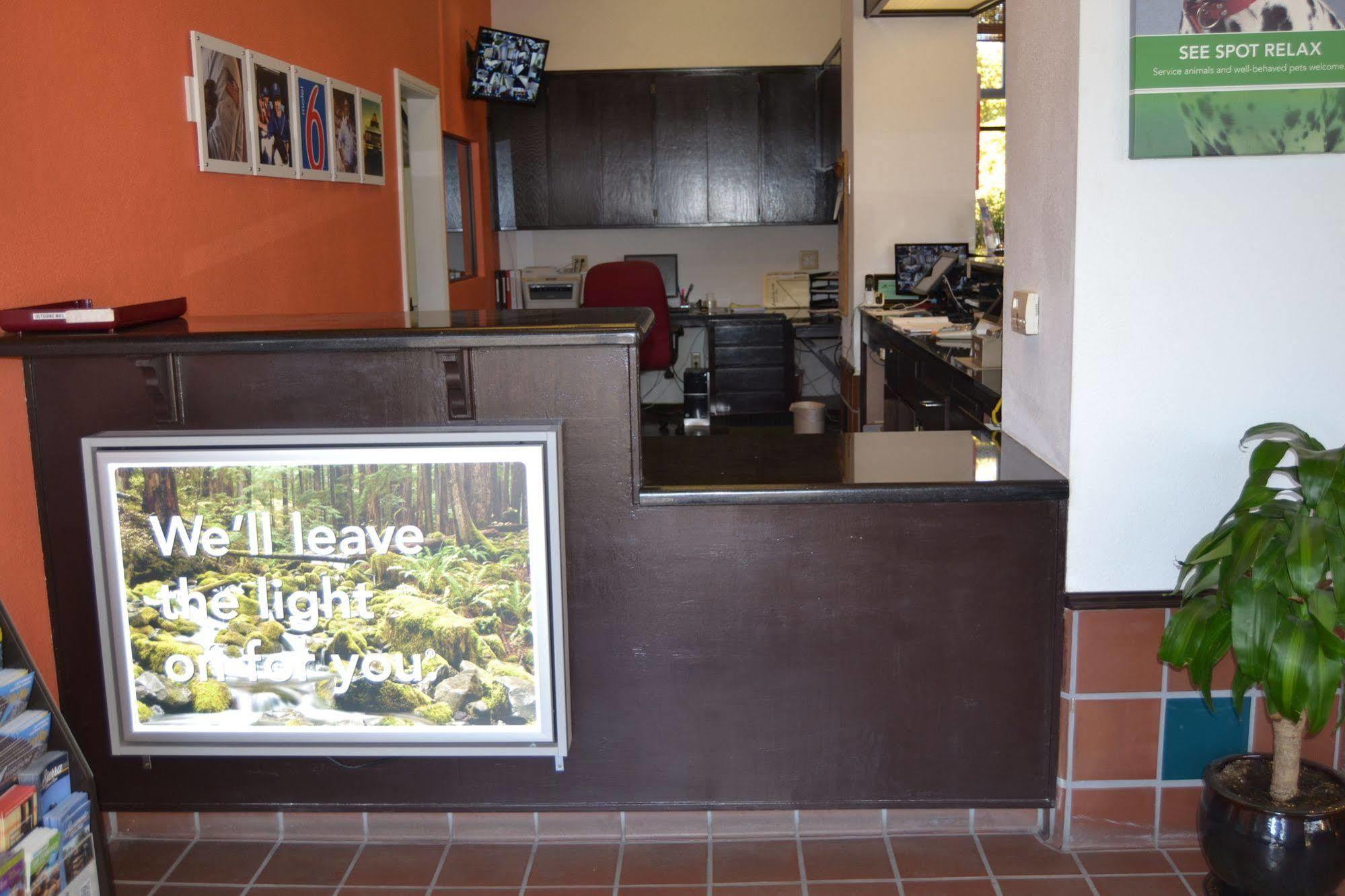 Motel 6 Oakdale, Ca Екстер'єр фото