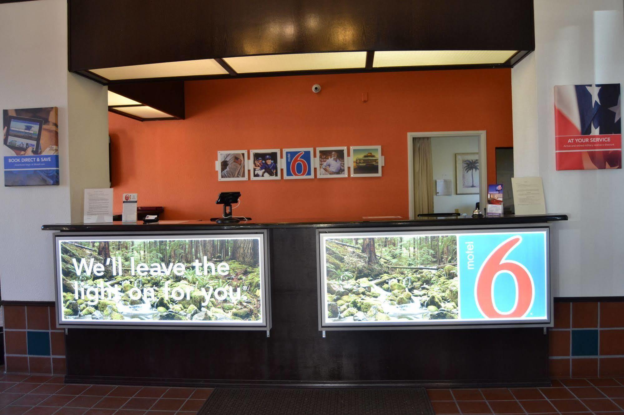 Motel 6 Oakdale, Ca Екстер'єр фото