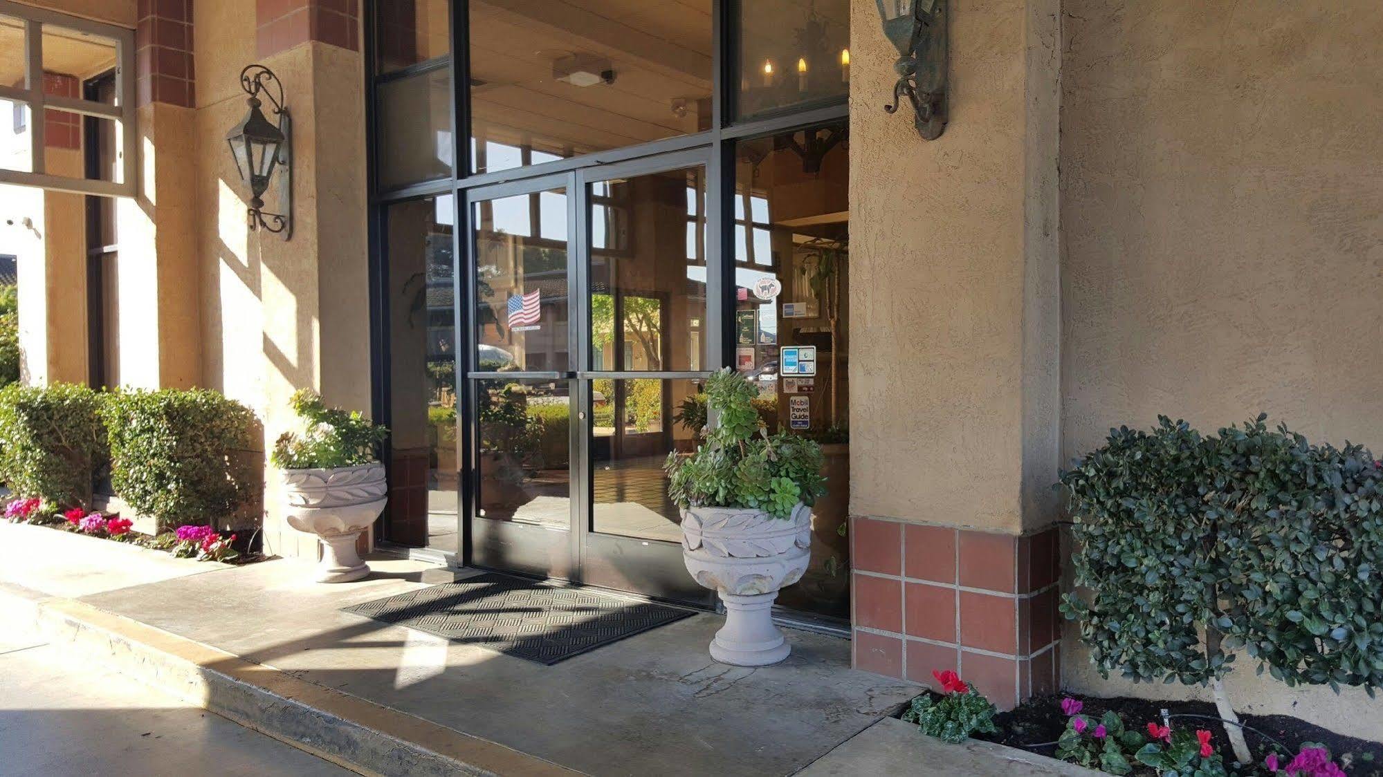 Motel 6 Oakdale, Ca Екстер'єр фото